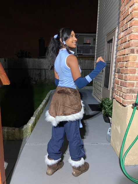 Korra Inspired Outfits, Korra Costume Diy, Korra Avatar Costume, Korra Cosplay Diy, Solo Costumes For Women, Avatar Korra Cosplay, Korra Halloween Costume, Diy Ninja Women Costume, Super Easy Diy Halloween Costumes