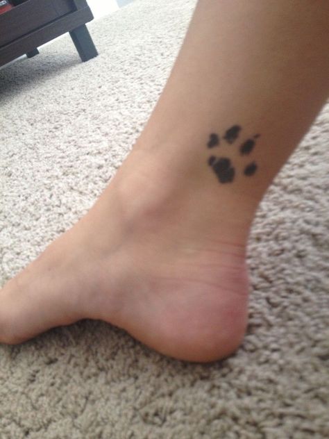 Pin description Pawprint Tattoo Ankle, Cat Paw Print Tattoo Ankle, Paw Print Tattoo Location, Cat Paw Print Tattoo Placement, Dog Paw Tattoo Placement, Pawprint Tattoo Placement, Kitten Paw Tattoo, Paw Print Tattoo Ankle, Paw Print Tattoo Placement