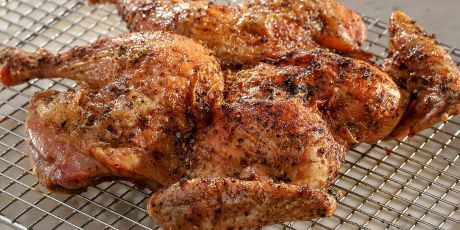 Brine Chicken Breast, Recipes Chicken Breast, Chicken Dinner Recipe, Brown Chicken, Brine Chicken, Aleppo Pepper, Brown Recipe, Broiled Chicken, Chicken Breast Recipe