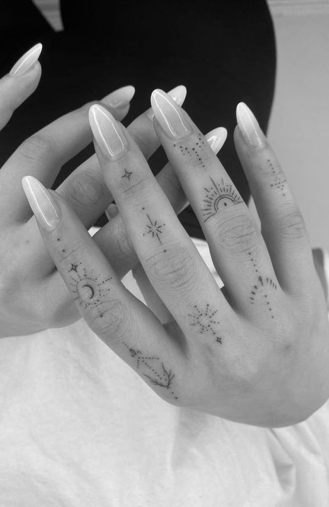 Small Finger Tattoos, Finger Tattoo For Women, Finger Tats, Hand And Finger Tattoos, Palm Tattoos, Wicked Tattoos, Small Pretty Tattoos, Petite Tattoos, Hand Tattoos For Women