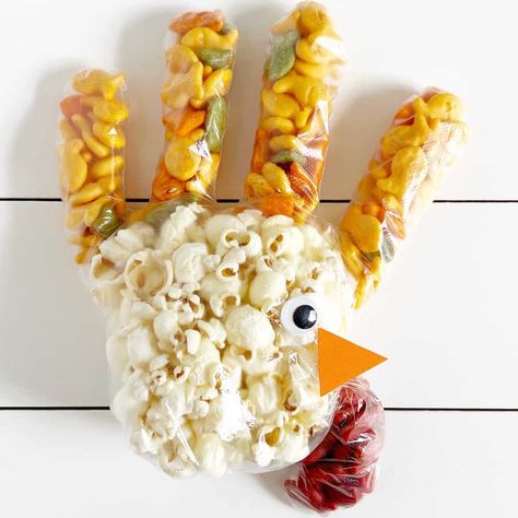 Turkey Popcorn Handprint Treats Class Snacks, Thanksgiving Party Favors, Turkey Treats, Thanksgiving Favors, Popcorn Treats, November Activities, Turkey Craft, Thanksgiving Treats, Turkey Recipe