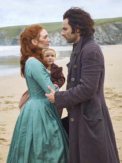 Poldark Cast, Couples Kiss, Poldark 2015, Poldark Series, Ross And Demelza, Aiden Turner, Eleanor Tomlinson, Ross Poldark, 18th Century Fashion