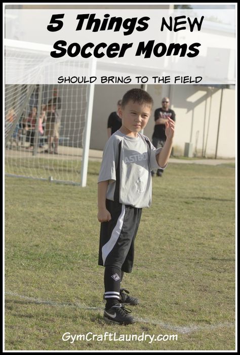 5 things new soccer moms should bring to the field Toddler Soccer, Soccer Ideas, Soccer Essentials, Soccer Drills For Kids, Soccer Moms, Trendy Games, Soccer Practice, Soccer Drills, Soccer Tips