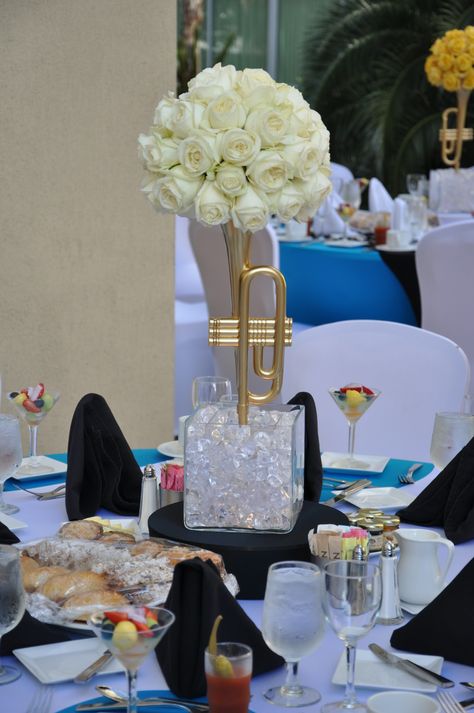 Musical Instrument Centerpieces, Jazz Centerpieces, Jazz Party Theme, Bloomsburg Fair, Band Banquet Ideas, Jazz Theme, Music Theme Party, Jazz Party, Backyard Graduation Party