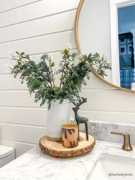 Christmas powder room decor #LTKSeasonal #LTKHoliday #LTKhome Washroom Christmas Decor, Boho Christmas Bathroom Decor, Winter Decor Bathroom, Bathroom Winter Decor, Christmas Decor Powder Room, Christmas Bathroom Decor Modern, Christmas Powder Room Decor, Christmas Half Bath Decor, Simple Christmas Bathroom Decor