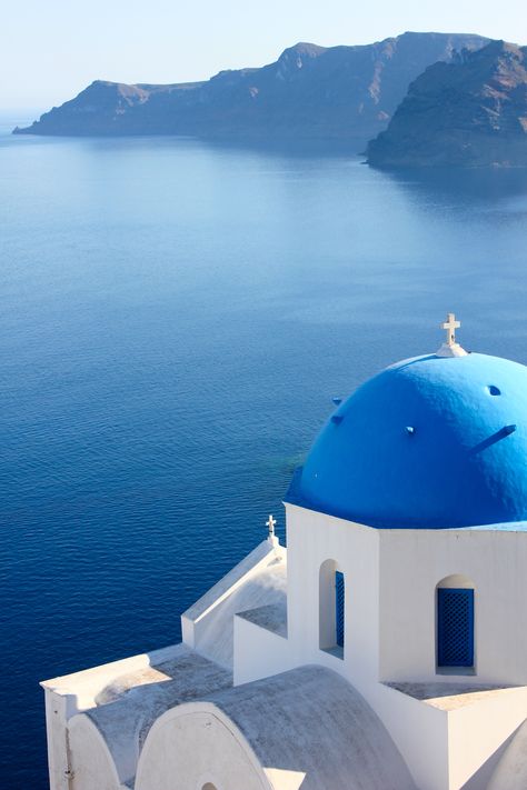 santorini, greece Greece Wallpaper, Beachy Wallpaper, Greece Landscape, Greece Photography, Greek Blue, Blue Pictures, Santorini Greece, Greek Island, Coastal Towns