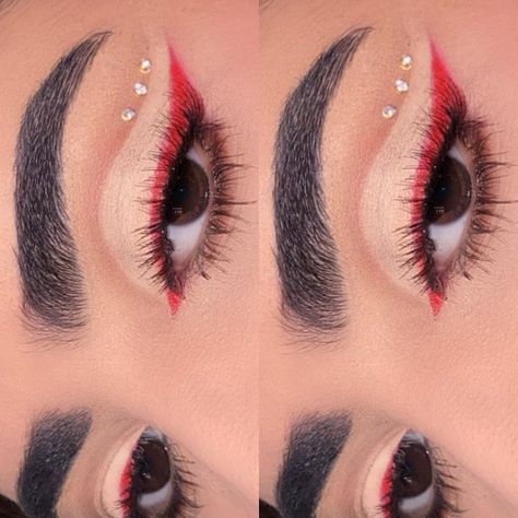 Veterans Day Makeup, Cheerleading Makeup Ideas, Cheer Makeup Looks, Cheer Competition Makeup, Cheerleader Makeup Ideas, Cheer Makeup Competitive, Cheerleader Makeup, Cheer Games, Cheerleading Makeup