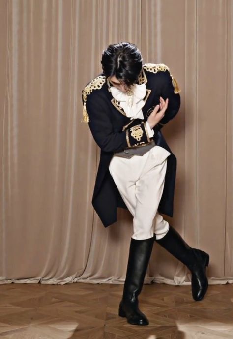 Prince Bowing Pose, Bow Pose Reference Male, Prince Reference Pose, Sunghoon Prince Outfit, Elegant Male Poses, Prince Outfits Aesthetic, Ballroom Dance Outfits, Border Carnival, Prince Clothes