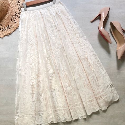 Beige Skirts, Cheap Maxi Skirts, Basic Streetwear, Big Skirts, Flowy Maxi Skirts, Fairy Skirt, Beige Skirt, Lace Midi Skirt, Langer Rock