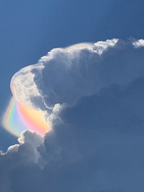 Iridescent Pileus Cloud, Cloud Phenomena, Pileus Cloud, Cloud Iridescence, Iridescent Clouds, Eras Aesthetic, Cloud World, Rainbow Icon, Cloud And Rainbow