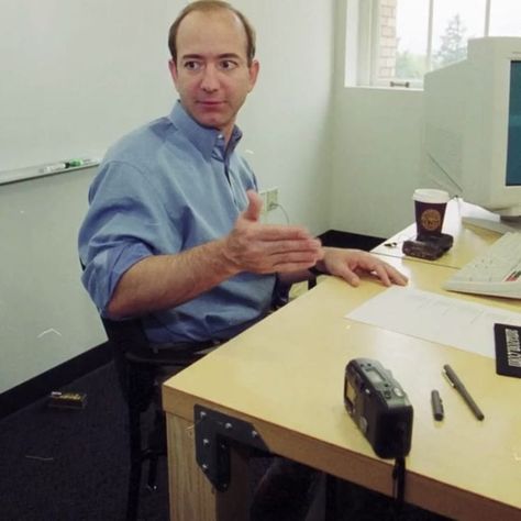 16 July 1995 Jeff Bezos founded Amazon, a 1.54 trillion dollar company. Bell Labs, Jeff Bezos, College Study, Own Business, Computer Science, One Day, Science, Thing 1, Computer