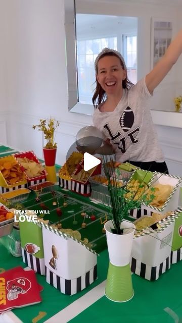 Shannon Doherty on Instagram: "EASY *SUPER BOWL SNACK STADIUM*🏈!!SAVE this fun idea for the best Super Bowl Snack Stadium Ever!! Full material list- -Empty Soda Boxes - Wrapping Paper in your teams colors - Decorative straws, paper bags and team stickers - aluminium foil tray - team color cups - turf field for center - snacks - streamers COMMENT - LINKS - I will send you links to everything you need to make this snack stadium party this year and full directions! FOLLOW ME @athomewith.shannon for more super simple ideas that everyone will love and everyone can do! I am determined to make every gathering at your house a moment that you will always remember! #superbowlparty #superbowl #footballparty #snackstadium #footballdiy #superbowlideas" Super Bowl Stadium Tray, Superbowl Apps, Super Bowl Apps, At Home With Shannon, Super Bowl Snack Stadium, Super Bowl Stadium, Supper Bowl, Snack Stadium, Shannon Doherty