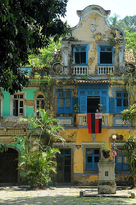 Blue Shutters, Brazil Travel, Old Building, Oh The Places Youll Go, Places Around The World, Travel Around The World, Vacation Spots, Dream Vacations, Travel Around