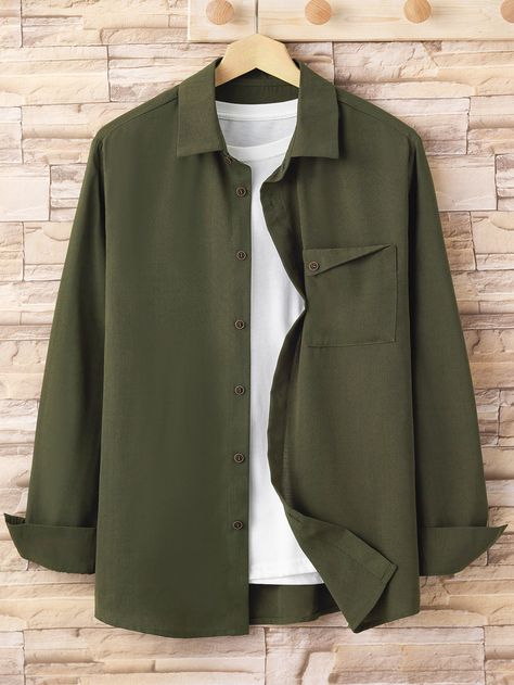 Green Top Outfit Men, Mens Smart Casual Fashion, Men Green Outfit, Kemeja Army, Green Shirt Outfit Men, Plain Shirts For Men, Green Outfit Men, Trending Shirts For Men, Army Green Outfit