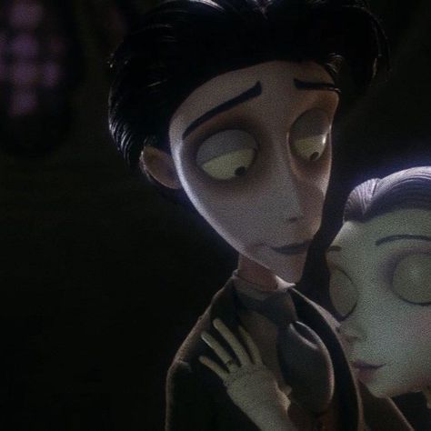 corpse bride matching! The Corpse Bride Matching Pfp, Matching Pfp Couple Corpse Bride, Corpse Bride Matching Pfp Couple, Matching Pfp Corpse Bride, Victor And Victoria Matching Icons, Victor And Emily Corpse Bride Matching Pfp, Cute Matching Pfp Couples Halloween, Emily And Victor Matching Icons, Tim Burton Matching Icons