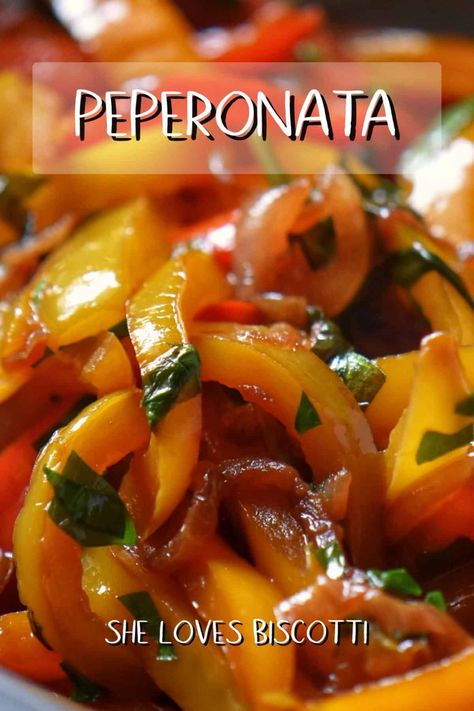 Peperonata Recipe, Bell Pepper Side Dish, Italian Peppers, Bell Pepper Recipe, Grilled Bell Peppers, Sweet Pepper Recipes, Pepper Sandwich, Pizza Topping, Pepper Recipe