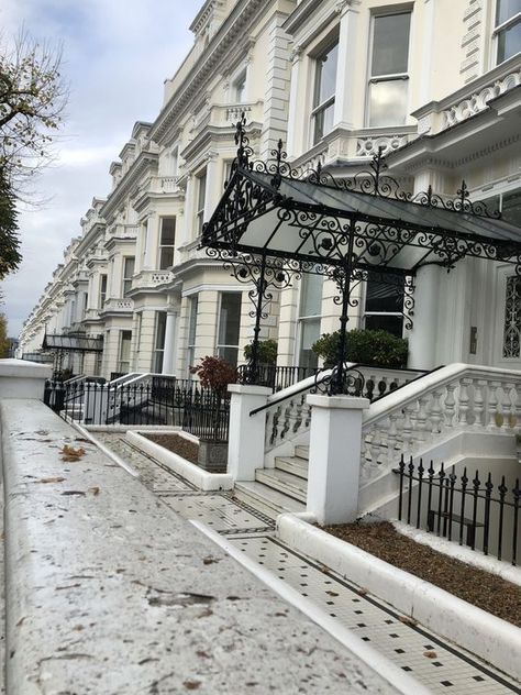 Kensington House, Apartment Exterior, London Dreams, London Kensington, London Living, London Townhouse, Interior Minimalista, Kensington London, London Flat