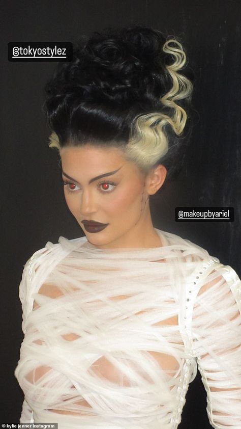 Bride Of Frankenstein Halloween Costume, Bride Of Frankenstein Hair, Bride Of Frankenstein Makeup, Frankenstein Halloween Costumes, Bride Of Frankenstein Halloween, Bride Of Frankenstein Costume, Frankenstein Costume, Hot Halloween Outfits, Bride Costume