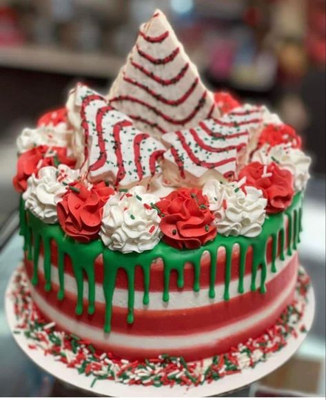 Birthday Theme Christmas Tree, Christmas Tree Cake Cupcakes, Little Debbie Christmas Tree Cakes Cake, Fun Round Cake Ideas, 6 Inch Christmas Cakes, Christmas Party Cake Ideas, Christmas Tree Birthday Cake, Christmas Tree Cakes Ideas, Little Debbie Christmas Tree Cake Recipe