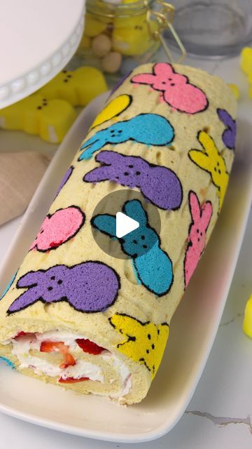 Maddison Koutrouba on Instagram: "How cute is this Easter Peeps Swiss Roll?! 🐰 You can find the full recipe on my website, link in bio 🤎" Easter Cake Roll Recipes, Easter Swiss Roll Cake, Easter Roll Cake, Peep Cake Ideas, Easter Cake Roll, Swiss Roll Cake, Plate Food, Cake Roll Recipes, Swiss Roll