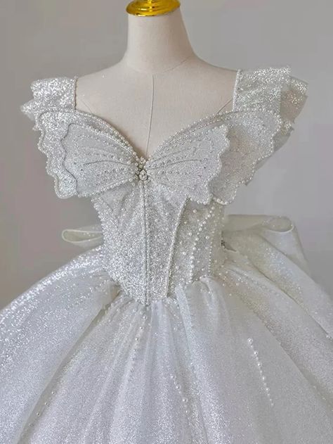 Fantasy Ballgown, Poofy Wedding Dress, Prom Dress Fairy, Butterfly Wedding Dress, Poofy Prom Dresses, Debut Gowns, Elegant Floral Dress, Grey Evening Dresses, Butterfly Beads