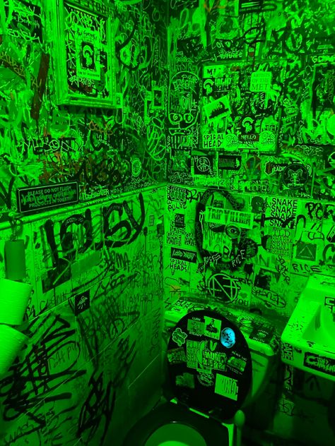 Green Hue Aesthetic, Green Punk Aesthetic, Green Light Aesthetic, Toxic Core, Neon Green Aesthetic, Brat Aesthetic, Punk Photoshoot, Eerie Photography, Green Graffiti