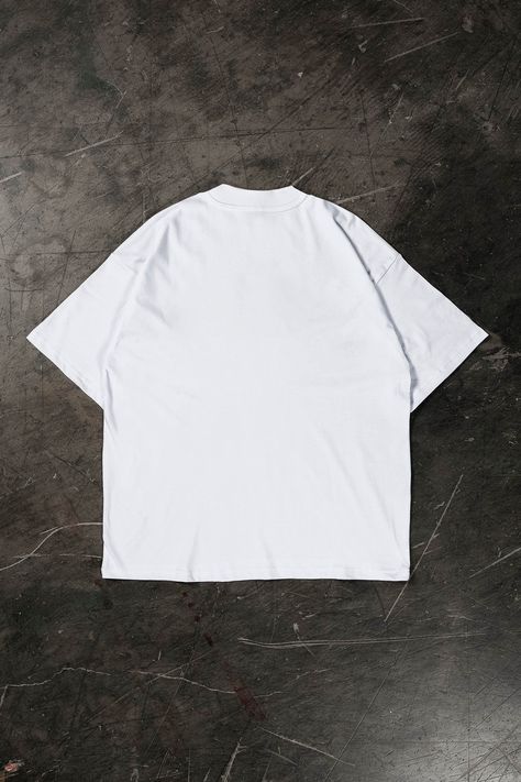 Mockup | Mockup Design White Oversized Tshirt Mockup, White T Shirt Design Ideas, Logo Tshirt Ideas, Oversized White T-shirt, Oversized T Shirt Mockup, White Oversized Tshirt, Bariloche Outfits, T Shirts Mockup, Tshirt Mockup Free