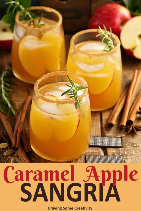 Large Batch Apple Cider Cocktail, Spiked Caramel Apple Cider, Apple Sangria Recipes, Fall Sangria Recipes, Cider Recipes, Caramel Apple Sangria, Sangria Drink, Apple Sangria, Cider Sangria