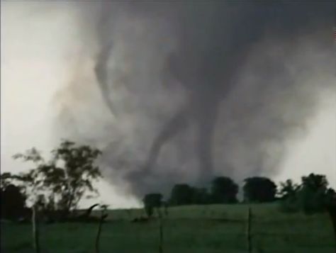 Native American legend - Dead man walking tornado Tornado Pictures, Storm Pictures, Native American Legends, Storm Chasing, Dead Man Walking, Wild Weather, Weather Photos, Dead Man, Natural Phenomena