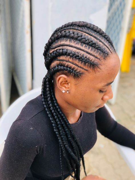 Extra small and big cornrows Big Small Cornrows, Big And Small Cornrows, All Back Hairstyle, Corn Braids, Big Cornrows, Cornrows Natural, Cornrows For Girls, Small Cornrows, Carrot Hairstyles