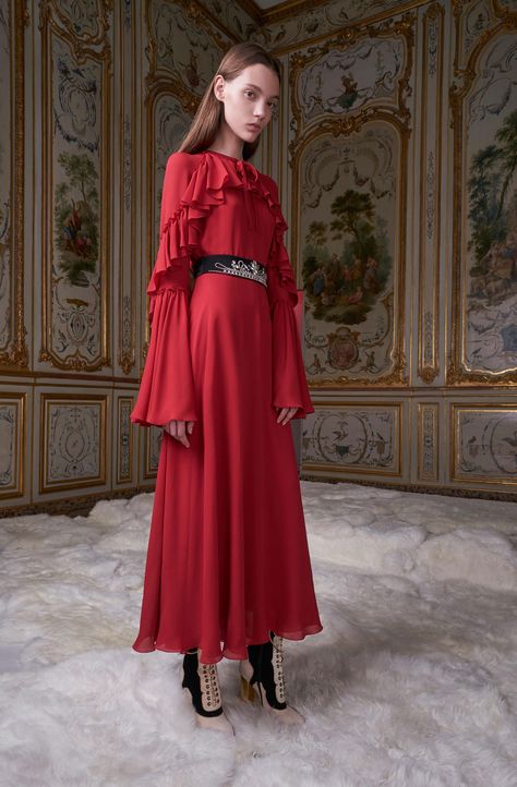 Giamba Fall 2017 Ready-to-Wear Fashion Bella, Beautiful Red Dresses, Wear Red, Christmas Party Dress, Fall 2017, Fashion 2017, Red Fashion, Fashion Details, Primavera Estate