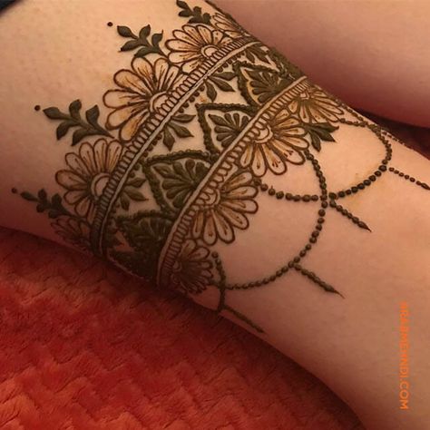 50 Thigh Mehndi Design (Henna Design) - October 2019 Thigh Mehndi Design, Thigh Mehndi, Henna Designs Arm, Thigh Henna, Traditional Henna Designs, Indian Henna Designs, Wrist Henna, Cute Henna Tattoos, Henna Style Tattoos