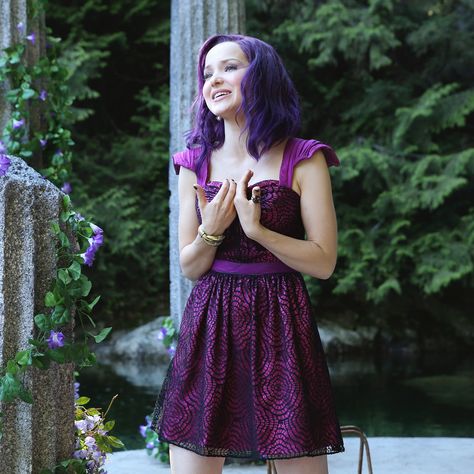 Descendants If Only Dove Cameron Descendants, Disney Descendants Mal, Evie Descendants, Mal Descendants, Disney Descendants Movie, Mal And Evie, Disney Descendants 3, Disney Channel Descendants, Descendants 3