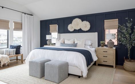 One Navy Wall Bedroom, White Bedding With Navy Accents, Bedding With Navy Walls, Navy White And Wood Bedroom, Navy Wall Behind Bed, Master Bedrooms Decor Cozy Navy Blue, Navy And Wood Bedroom Ideas, Blue Main Bedroom Ideas, Dark Blue Accent Wall Master