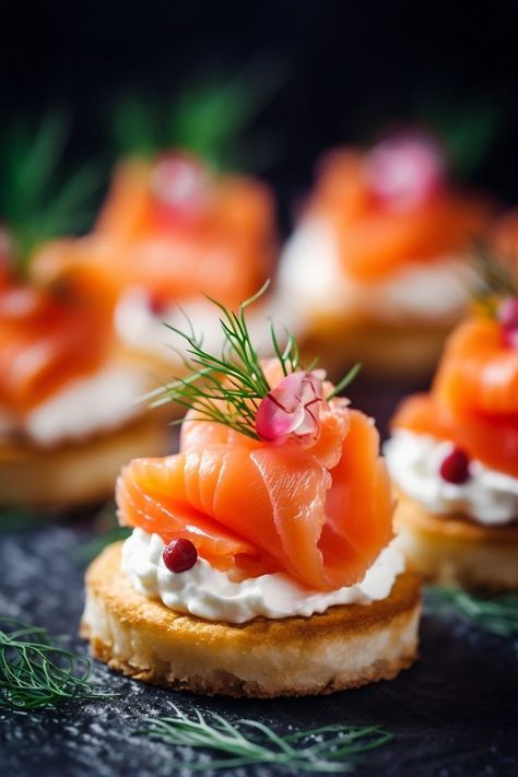 Smoked Salmon Canapes, Salmon Canapes, Smoked Salmon Cream Cheese, Salmon Appetizer, Deco Buffet, Canapes Recipes, Gourmet Appetizers, Party Food Buffet, Party Dishes