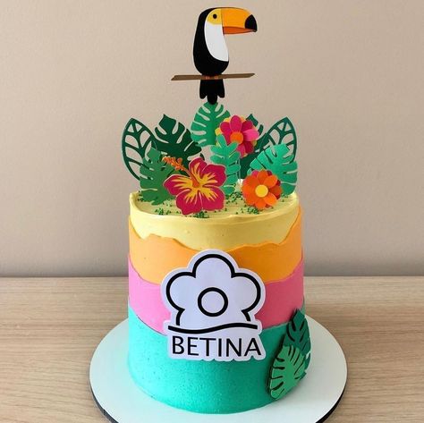 Toucan Birthday Cake, Toucan Cake, Parrot Cake, Bolo Hot Wheels, Double Birthday Parties, Fiesta Tropical, Bird Party, Animal Cakes, Animal Cake