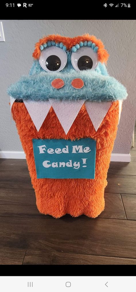 Candy Donation Box Ideas Halloween, Candy Donation Box Ideas, Donation Box Ideas, Donation Box, Cute Candy, Trunk Or Treat, Ideas Halloween, Box Ideas, Halloween Crafts