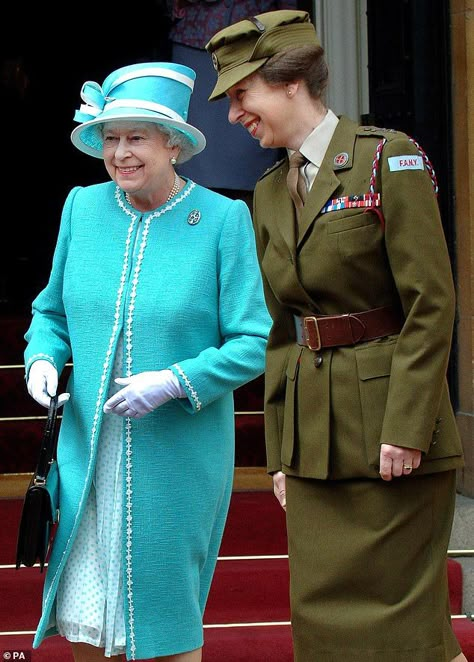 Princess Anne reveals she was with the Queen throughout her last 24-hours Le Roi Hassan 2, Princesa Anne, Diana Queen, Womens Institute, Princesa Real, Royal British Legion, Rainha Elizabeth Ii, Real Princess, Reine Elizabeth