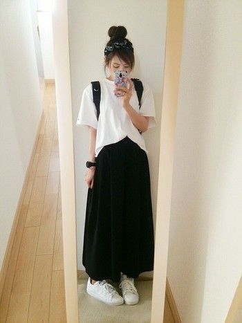 Gray Skirt Outfit, Skirt Outfit Casual, Japanese Fashion Women, 일본 패션, Set Clothes, Long Skirt Fashion, Hair Sketch, Long Skirt Outfits, Mode Kpop