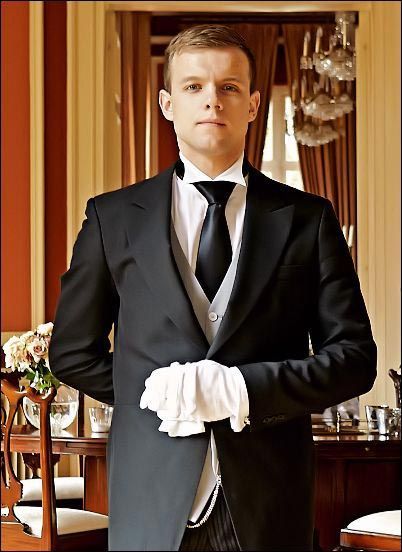 male butler uniform | Portrait of Butler Serving Tea | The ... Butler Costume, Butler Outfit, Butler Service, Hotel Uniform, Poetic Justice, Vintage Modern, Luxury Lifestyle, Clothing Patterns, Suit Jacket