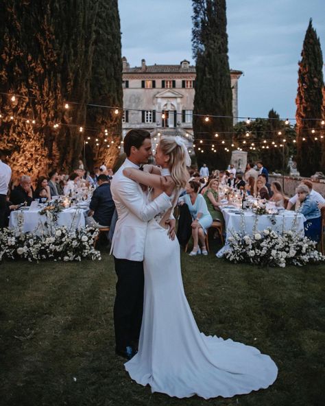 TALI on Instagram: “Still not over their magic♥️ Rianne killed it in her second dress by @rimearodaky 🤍#bridesbytali” Rianne Meijer, Tiana Wedding, Second Dress, Bride Groom Photos, Tuscan Wedding, Wedding Abroad, Exclusive Wedding, Cute Wedding Ideas, Wedding Aisle