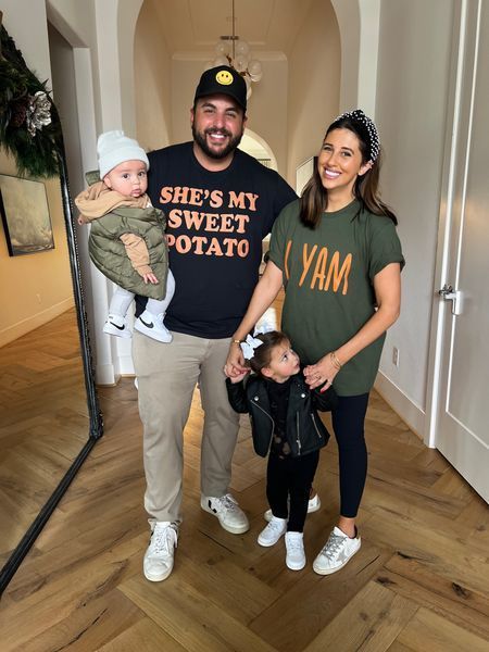 Cute Thanksgiving Outfits, Funny Thanksgiving Shirts, Thankful Shirt, Thanksgiving Outfits, Thanksgiving Family, Christmas Family Photos, Cute Shirt Designs, Family Thanksgiving, Funny Thanksgiving