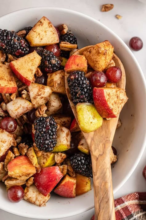 Fall Fruit Salad | Everyday Family Cooking Fall Fruit Bowl, Fall Fruit Salad Autumn, Autumn Fruit Salad, Fall Fruit Salad Recipes, Fall Fruit Tray, Fall Fruit Platter, Fruit Salad Fall, Fall Fruit Salad, Fruit Salad Ingredients