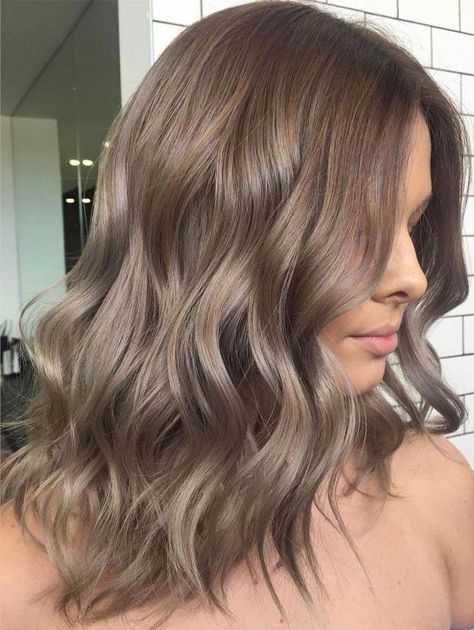 49 Beautiful light brown hair color to try for a new look- The Best Hair Colour Ideas For A Change-Up This Year, Gorgeous Balayage Hair Color Ideas - brown Balayage Highlights,Beachy balayage hair color ##balayage #blondebalayage #hairpainting #hairpainters #bronde #brondebalayage #highlights #ombrehair #balayagehairblonde Light Brown Hair Color, Ash Brown Hair Color, Brown Hair Shades, Ash Brown Hair, Kadeřnické Trendy, Brown Ombre Hair, Vlasové Trendy, Brown Hair Color, Hair Color Light Brown