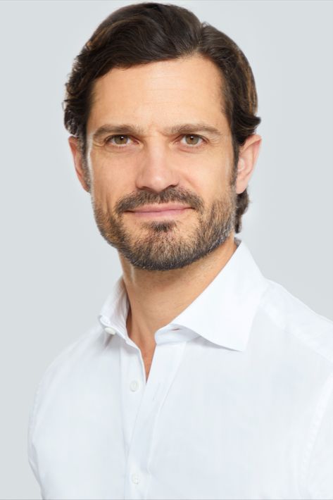 Grattis på födelsedagen! Prince Carl Philip of Sweden celebrates his 44th birthday on Saturday, 13 May 2023. 🇸🇪👑🎂🎁 #Sweden #RoyalBirthday #RoyalFamily #Stockholm #PrinceCarlPhilip #PrinceCarlPhilipofSweden #Sverige #Kungfamilien #PrinsCarlPhilip #PrinsCarlPhilipavSverige #HappyBirthday #Grattispåfödelsedagen Prince Carl Philip Of Sweden, 44th Birthday, Princess Sofia Of Sweden, Prince Carl Philip, Princess Estelle, Swedish Royals, Princess Sofia, May 2023, Stockholm