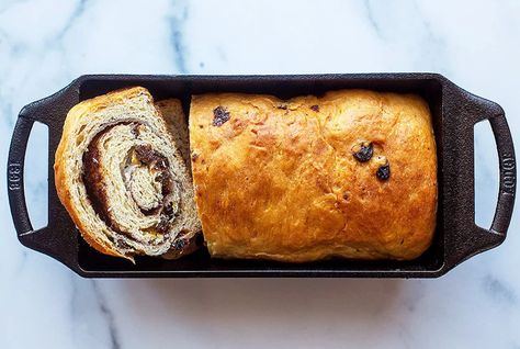 lodge-seasoned-cast-iron-loaf-pan-alt-0821 Cast Iron Loaf Pan, Best Cornbread Recipe, Pain Aux Raisins, Favorite Pasta Recipes, Iron Recipes, Chocolate Babka, Cinnamon Raisin Bread, Lodge Cast Iron, Lemon Bread