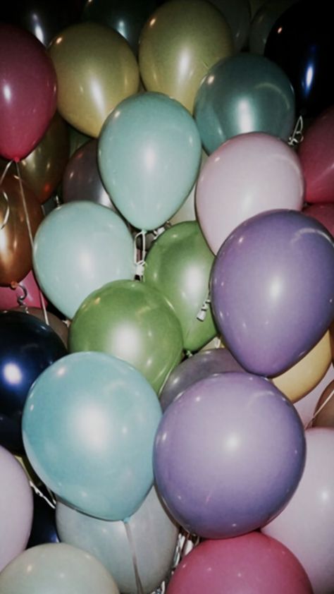 Balloons 🎈 Aesthetic Birthday Balloons, Bday Party, Party Time, Minion, Just In Case, Different Colors, Mood Board, Iphone Wallpaper, Balloons