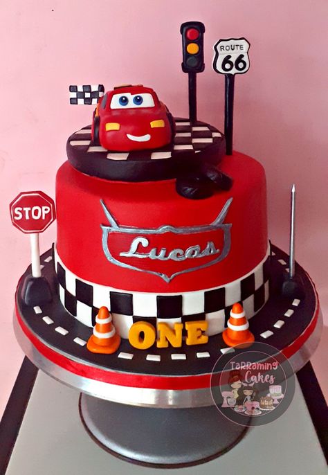 Mc Queen Cars Cake Cars Cake Design Mc Queen, Mc Queen Birthday Cake, Cakes Cars Birthday, Mc Queen Cake Design, Pixar Cars Birthday Party Cake, Birthday Cake Mcqueen, Mc Queen Car Cake, Mcqueen Cake Ideas, Cars Theme Birthday Party Cake