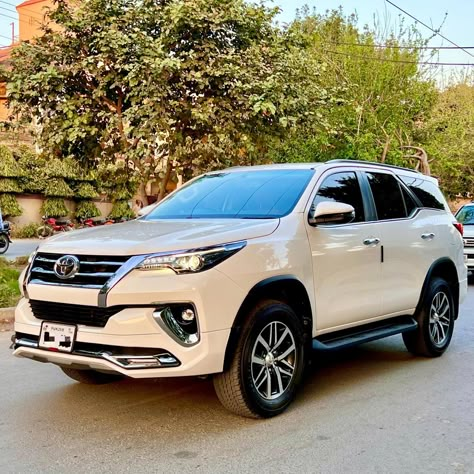 Toyota Fortuner 2.7 VVTi See More: https://autodeals.pk/used-cars/toyota-fortuner-2021-22322 Model 2021 Location Lahore Toyota Fortuner White, Fortuner Toyota Modified Black, Mobil Fortuner, S Name Wallpaper Love Black, Toyota New Car, Fortuner Car, Bedroom Layouts For Small Rooms, Fortuner Toyota, Toyota Fortuner 2016