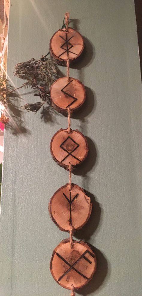 Protective Rune Chain, Wood Burning Runes, Witchcraft Home Decor, Wood Burning Ideas Witch, Witch Entryway, Protection Runes Witchcraft, Rune Artwork, Runes Diy, Wood Runes